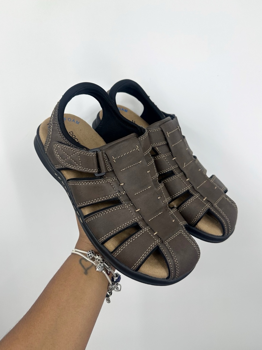 Dockers Men's Fisherman Sandals Memory Foam Size 9